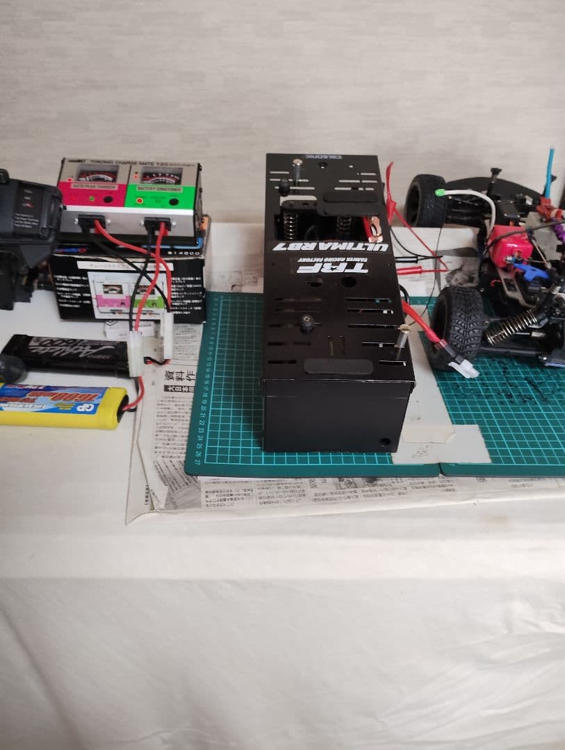 始動・稼働確認済み、京商製２速式エンジン ラジコンカー 本体と付属品