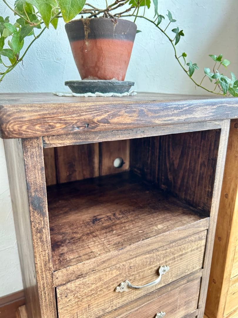 【みり】国産ひのき使用　ベットサイドチェスト