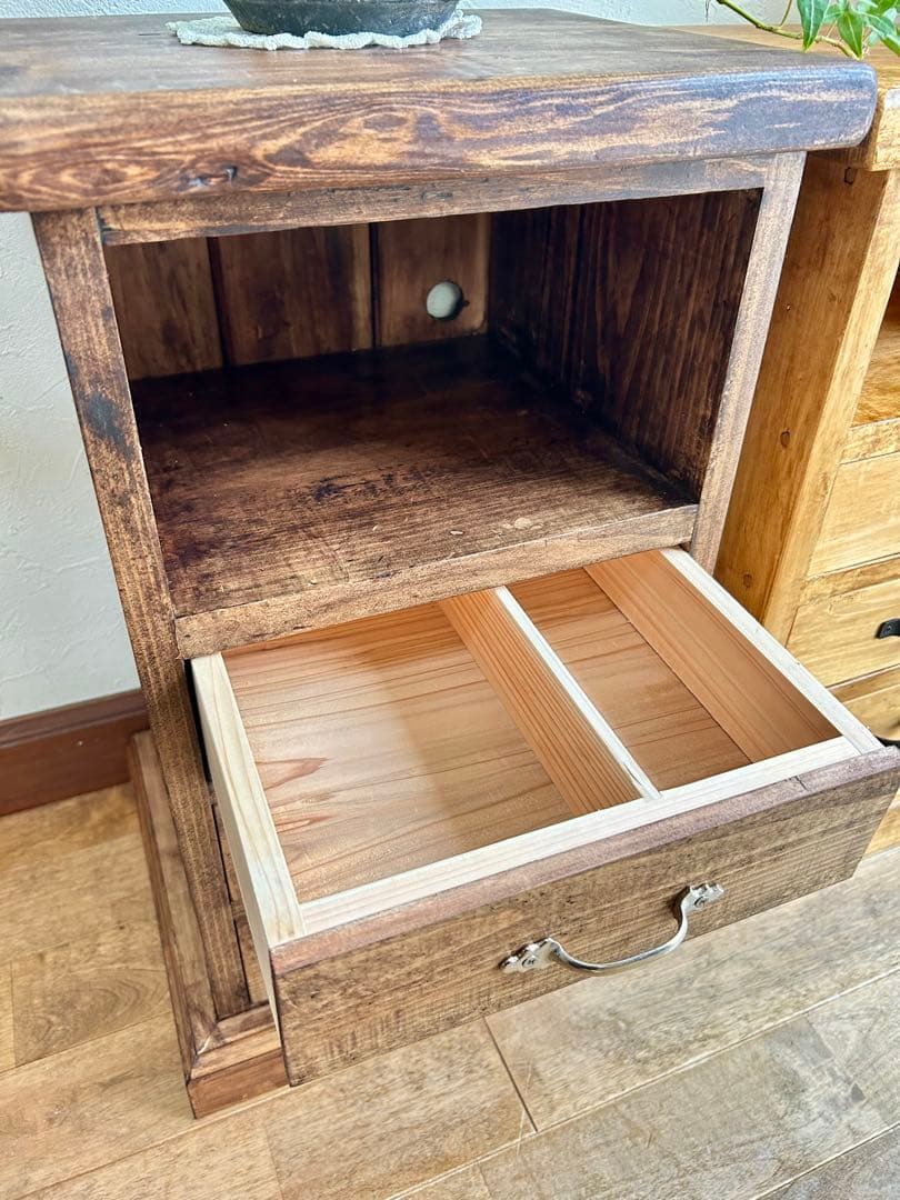 【みり】国産ひのき使用　ベットサイドチェスト