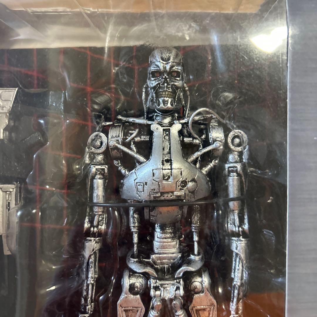 T-800 エンドスケルトン 「ターミネーター」 7インチ アクションフィギュア
