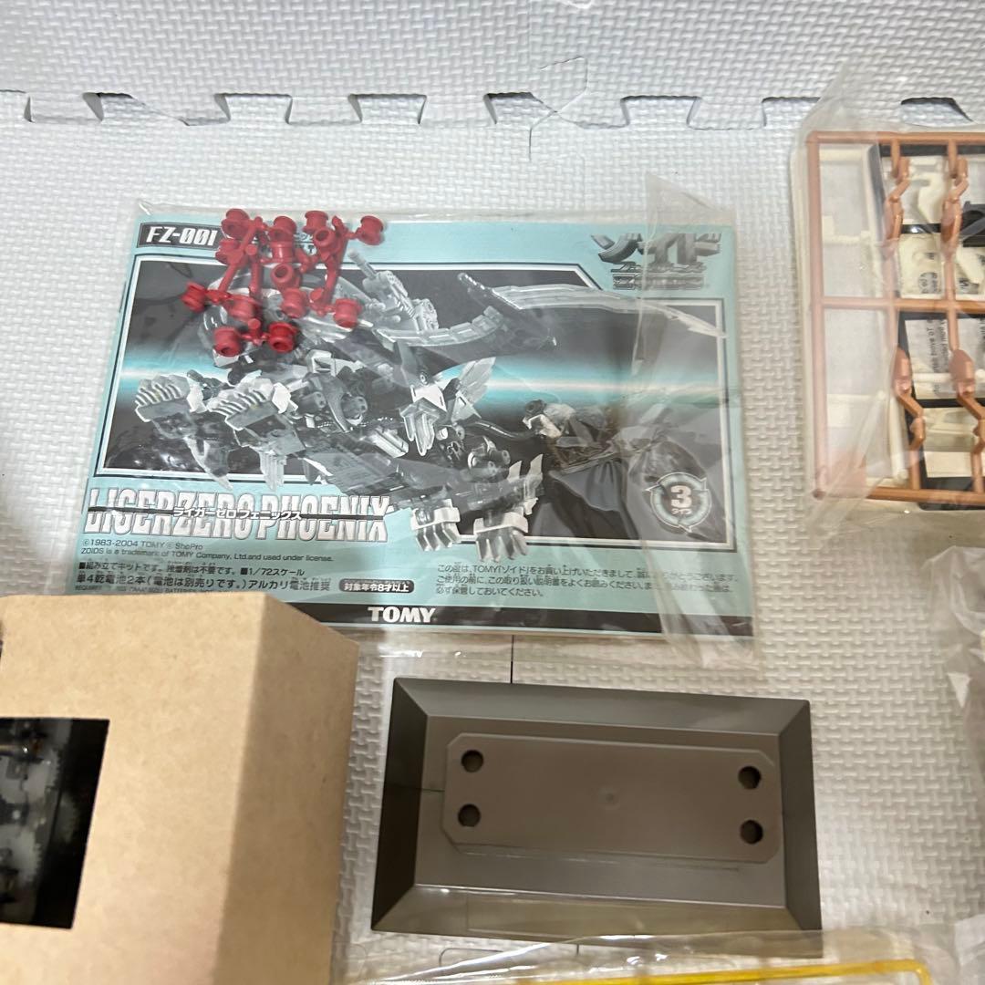 未組立 内袋未開封 ゾイド フューザーズ ライガーゼロフェニックス ZOIDS