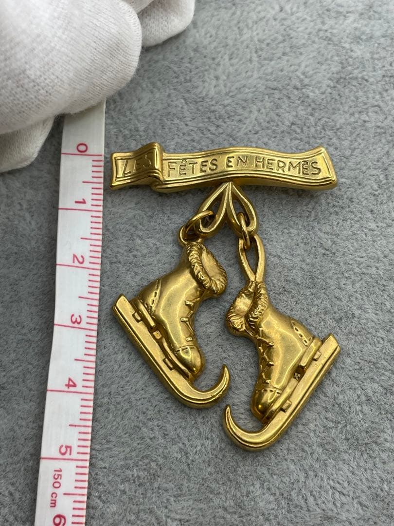 HERMES エルメス　スケートシューズ　ブローチ　ヴィンテージゴールド