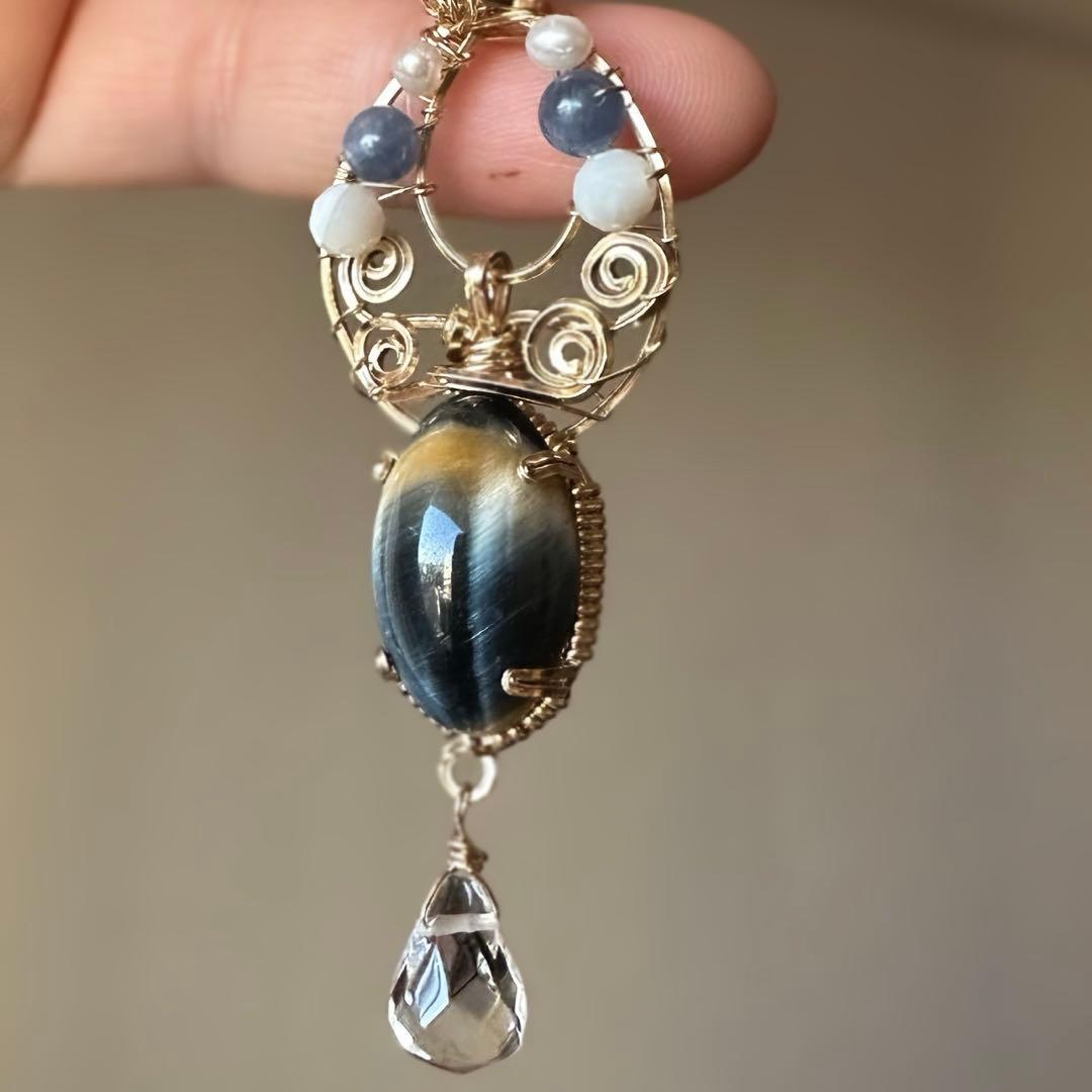 キャッツアイが美しいホークスアイの14kgfワイヤージュエリー