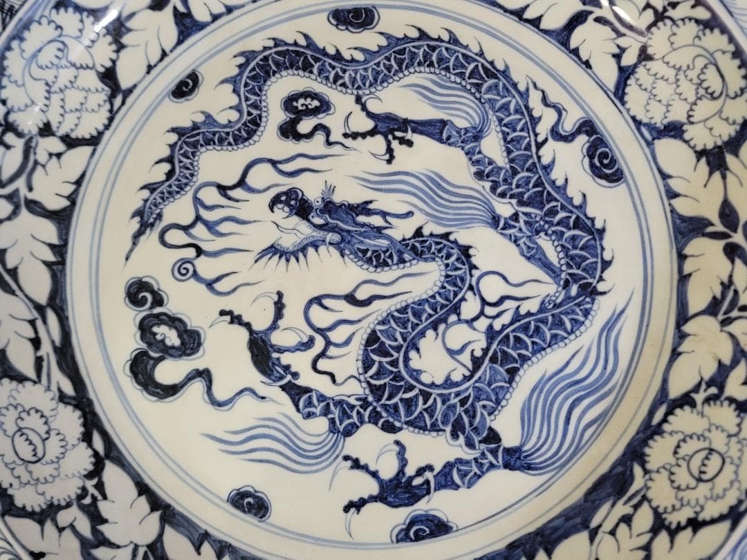 中国古玩 唐物 元青花・白滸孤窯雲龍紋 菱口折沿盤・極細工 古賞物