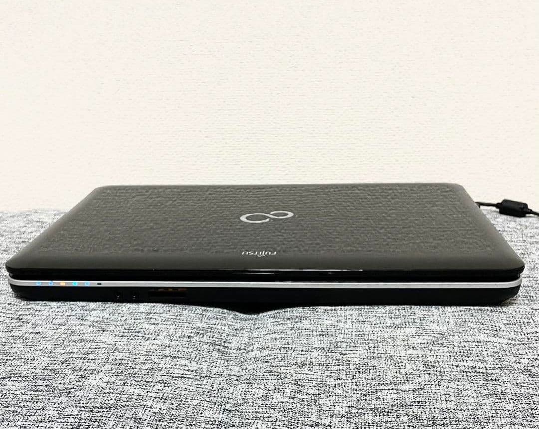 富士通ノートパソコン/カメラ付き/初期設定済み/Bluetooth