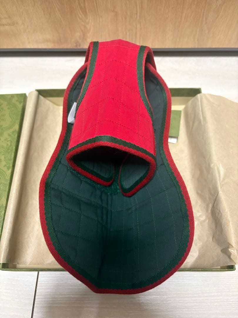 【未使用品】GUCCI グッチ　犬用コート　犬用品　xxsサイズ