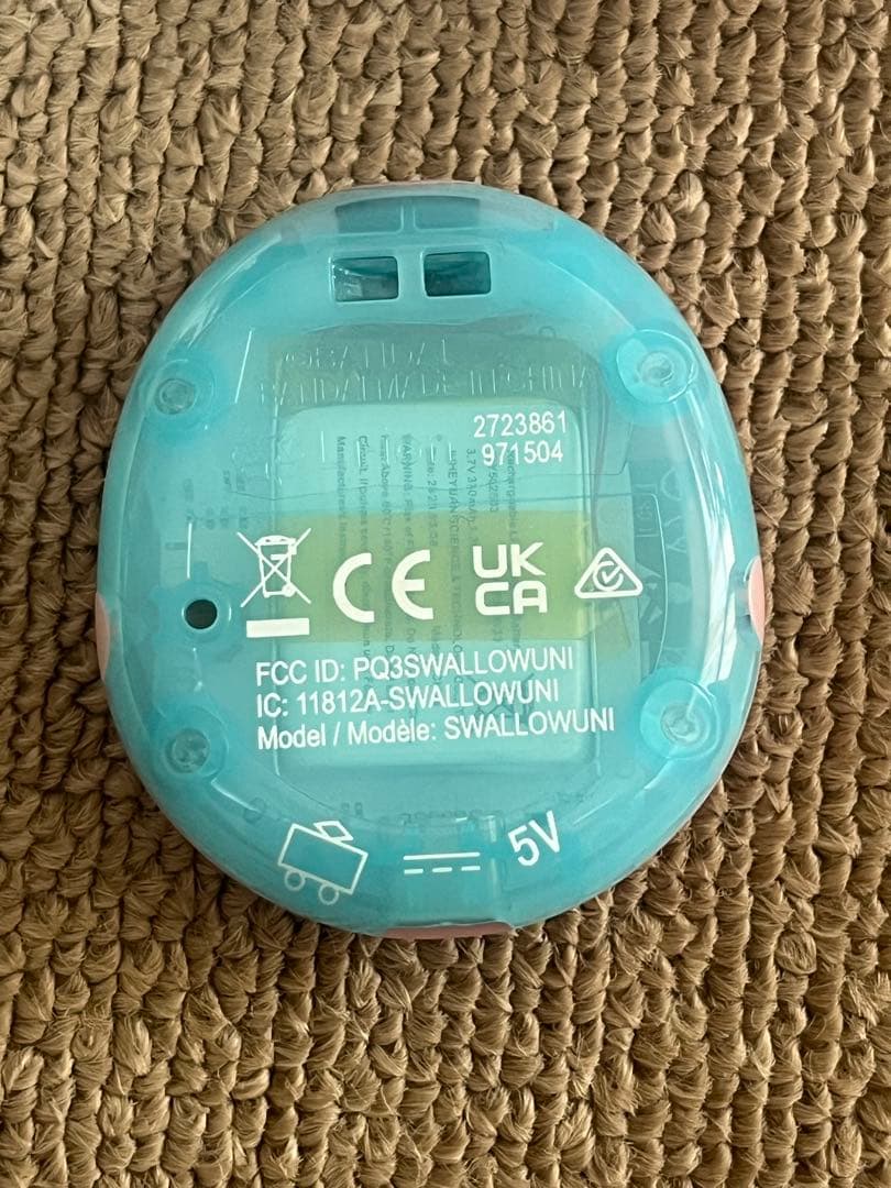 Tamagotchi Uni エンジェル 本体と付属品