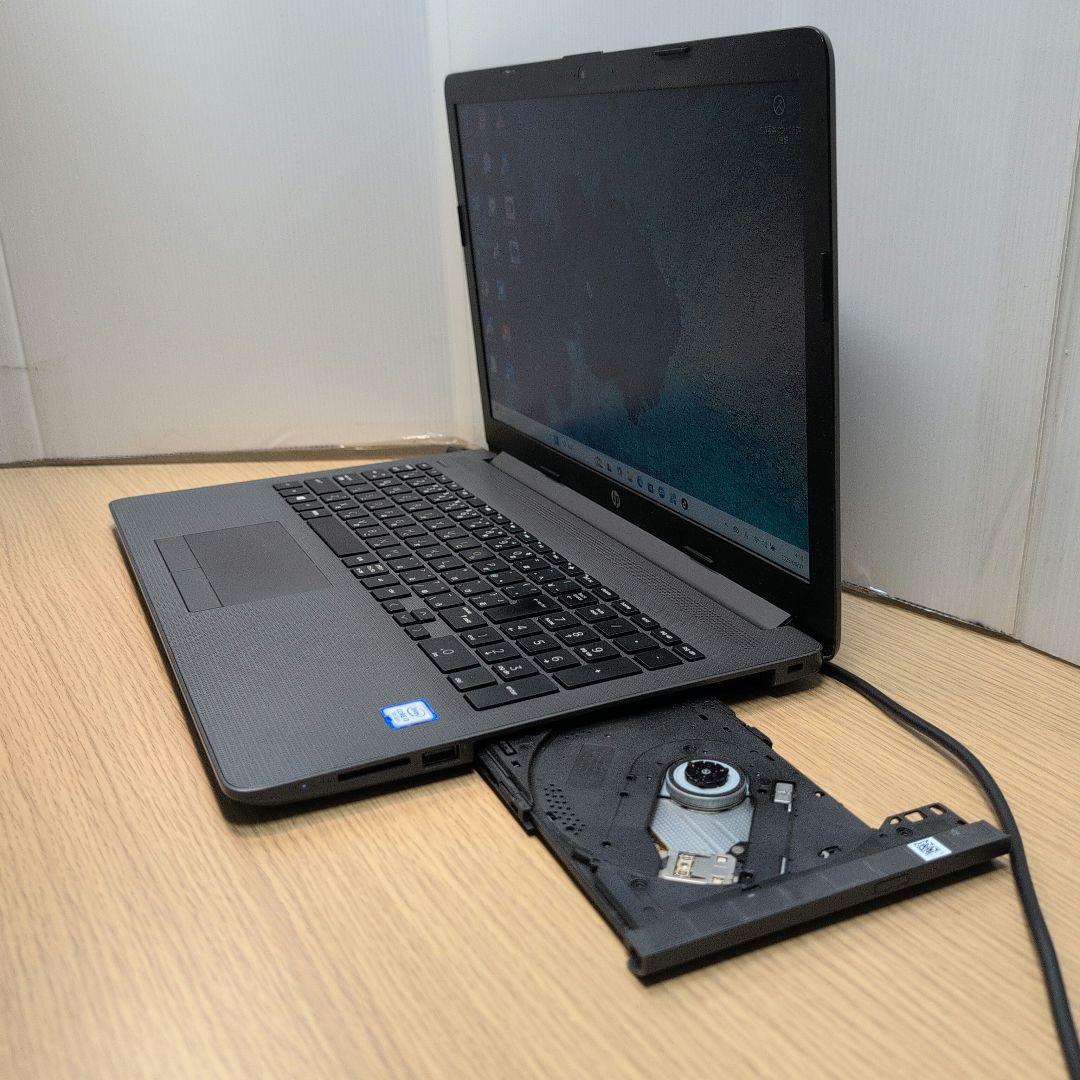 すぐ使えるノートパソコンSSDカメラ付き　　黒いパソコン