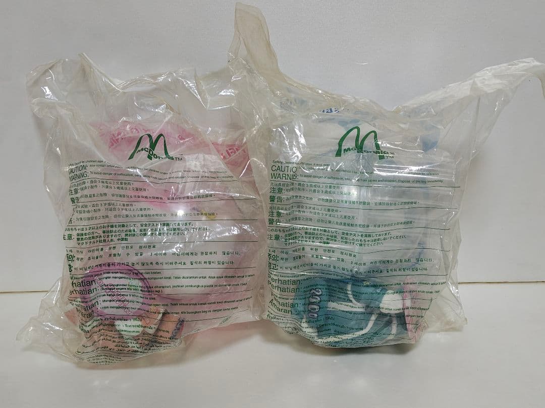 2000年品 完全未開封キティ＆ダニエル マクドナルド限定 4ペア