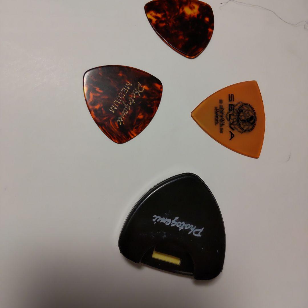 値下げ！左きき用セルダーエレキベース、B.C.大型アンプ、各種付属品付