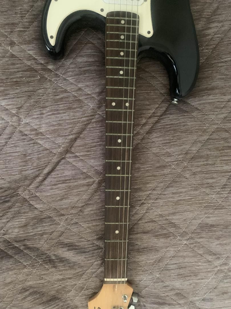 Squier ストラトキャスター ブラック　初心者用ギター