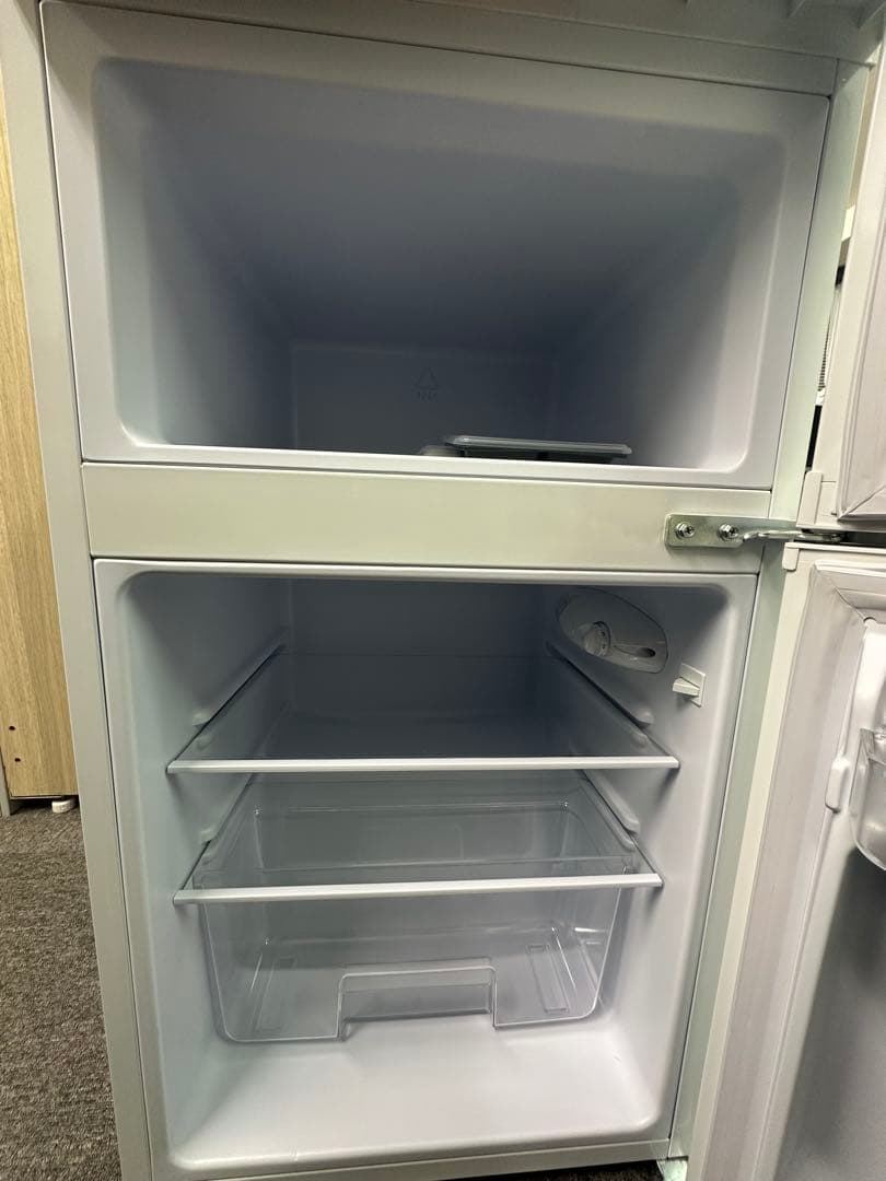 【18年製】アイリスオーヤマ 2ドア 冷凍冷蔵庫81L AF81-W ホワイト