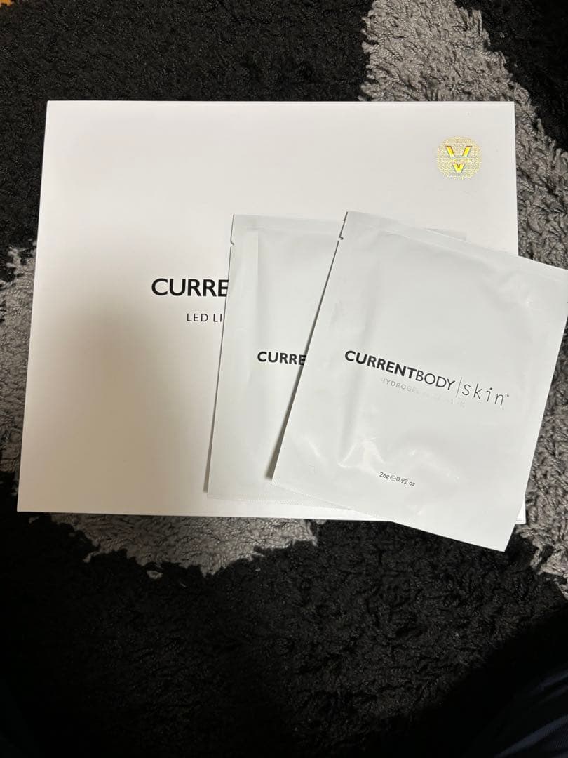 CURRENTBODY SKIN™ LEDライトセラピーマスク　シリーズ2