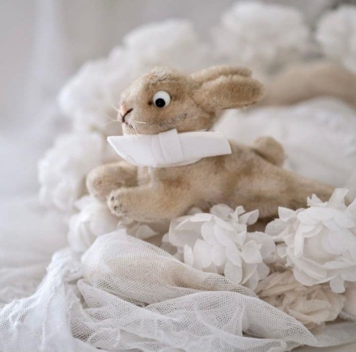 ◇ドイツヴィンテージ　小さなうさぎさん*※。.:*:・'°*◇