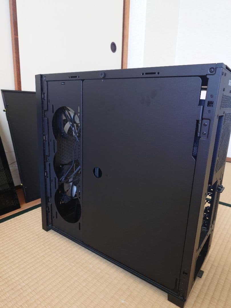 Corsair 5000D Airflow強化ガラスPCケースARGBファン付き