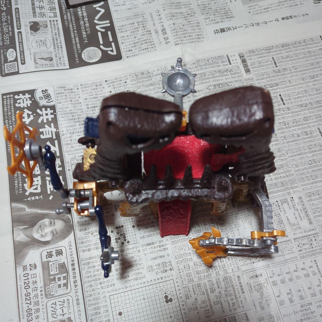 ほねほねザウルスまとめ売り（ダークほねほねザウルス秘密基地付き）