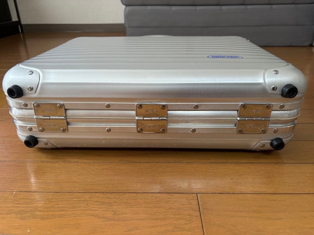 RIMOWA アルミニウム ビジネスバッグ シルバー 中型
