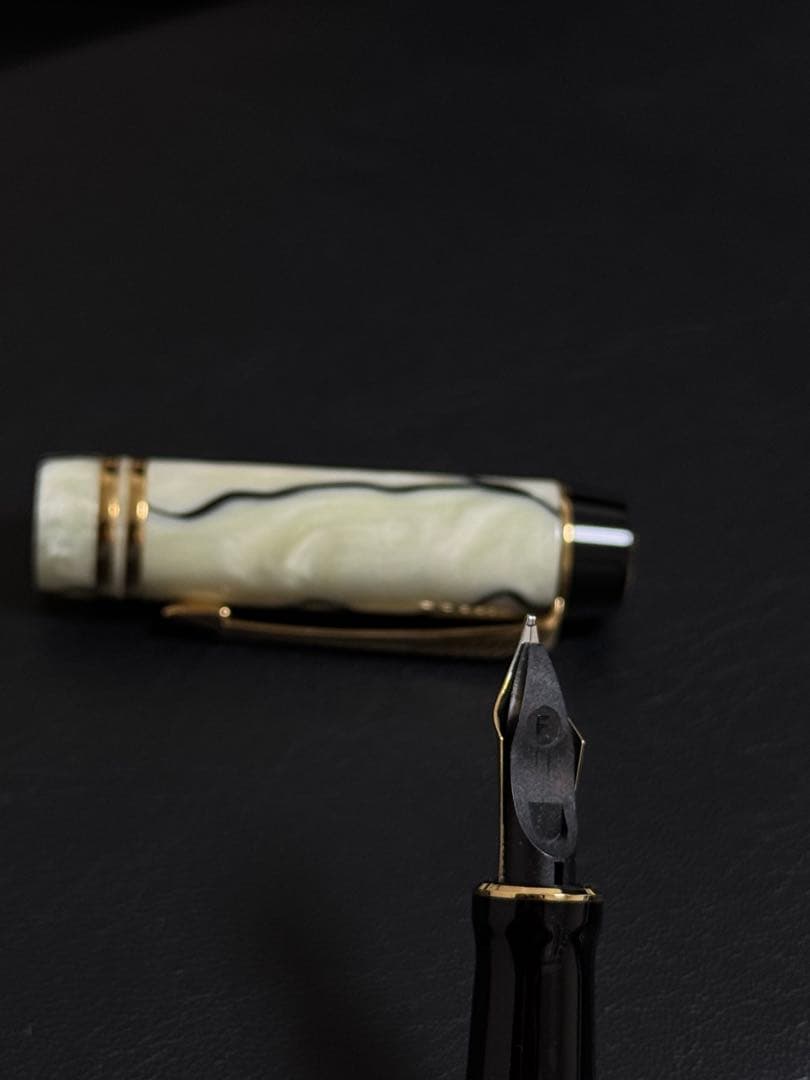 パーカー デュオフォールド パール＆ブラック センテニアル 18k F(細字)