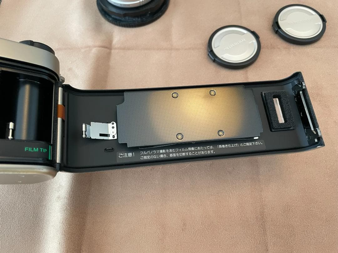 Fujifilm TX-1 + 45mm F/4 + 90mm F/4 作例あり