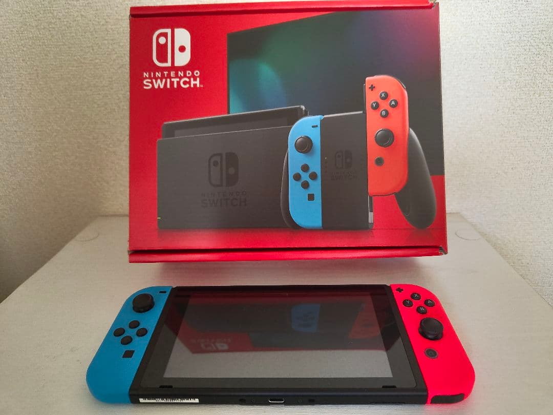 Nintendo Switch 本体 青と赤 ジョイコン付き