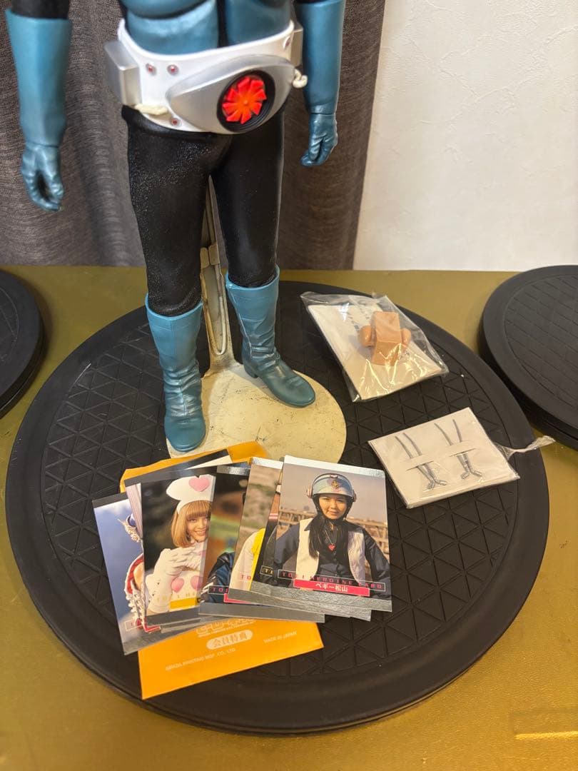 メチャクチャデカい 仮面ライダー 旧1号 フィギュア 約40cm 付属品有