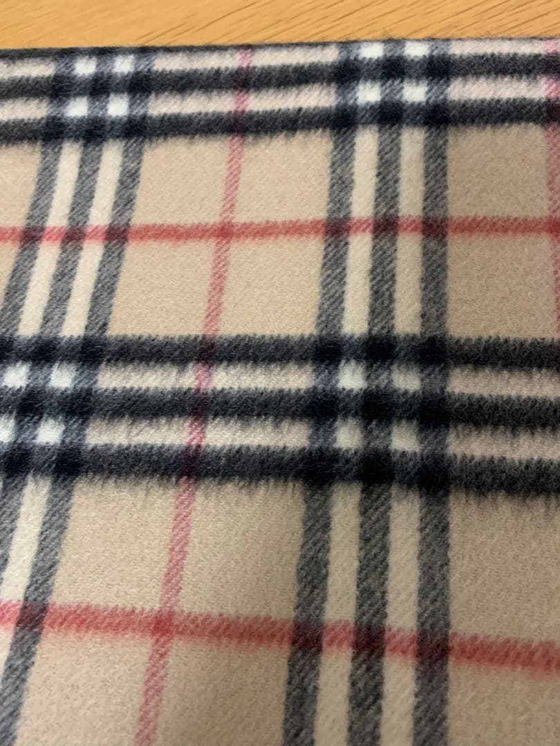 未使用に近い　Burberryマフラー　正規品　カシミヤ100