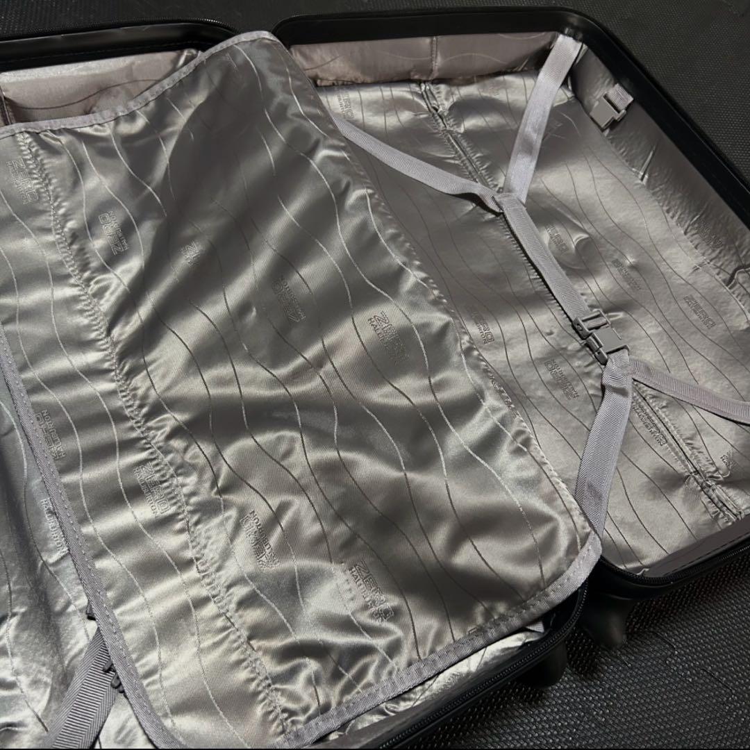 ZERO HALLIBURTON ゼロハリバートン 機内持ち込み可能 キャリー