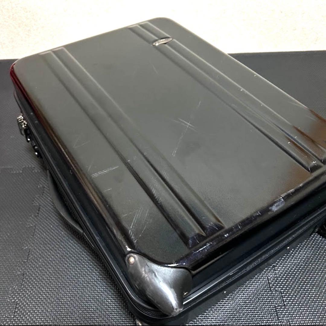 ZERO HALLIBURTON ゼロハリバートン 機内持ち込み可能 キャリー