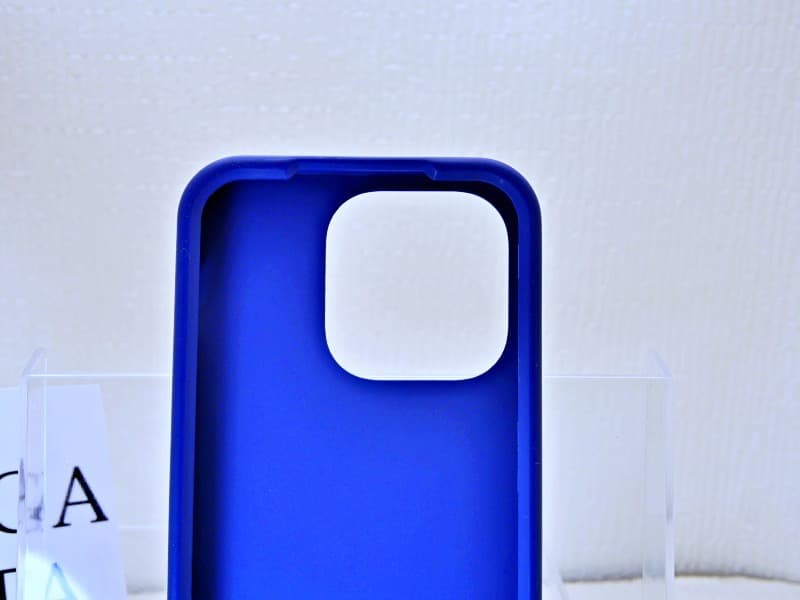 ⭐️美品　ボッテガヴェネタ　iPhone シリコンスマホケース　カバー　ブルー