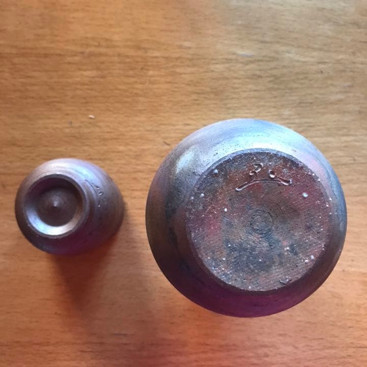 新品、未使用 レトロ 備前焼 小野田瑞穂さんの徳利とぐい呑み