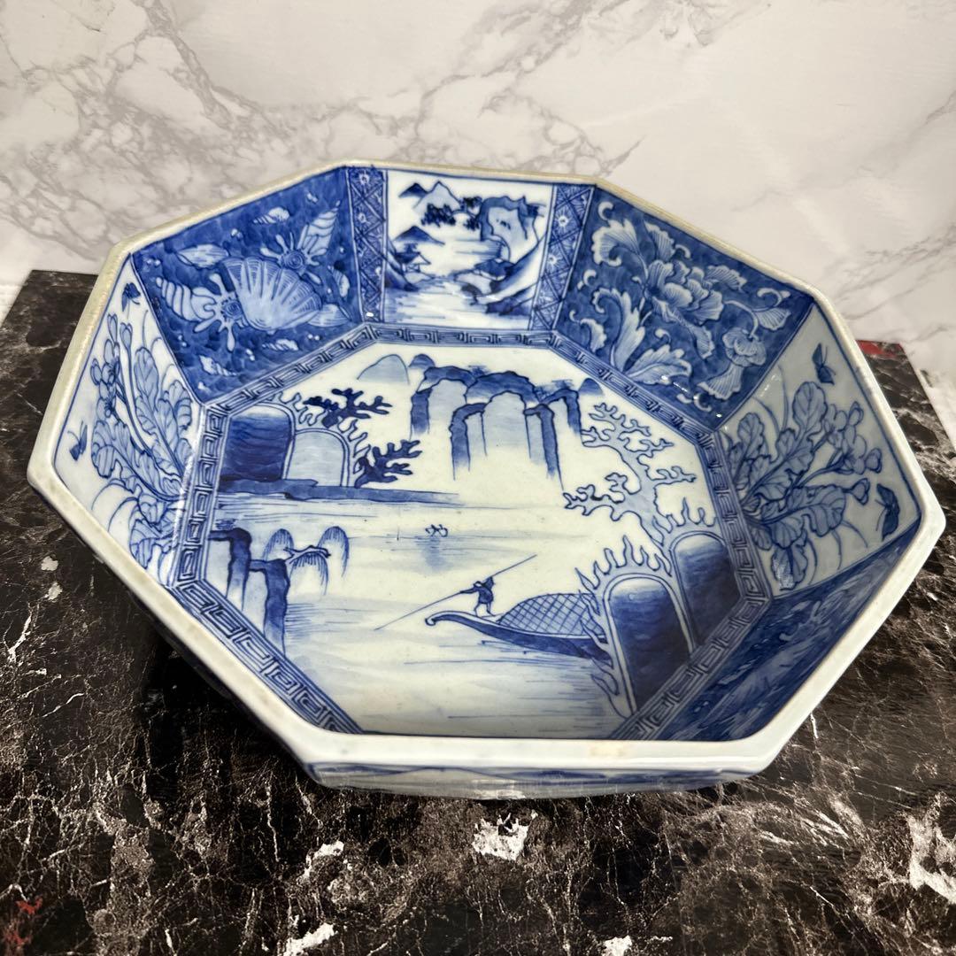 伊万里、八角、染め付け、大深鉢、箱付き。