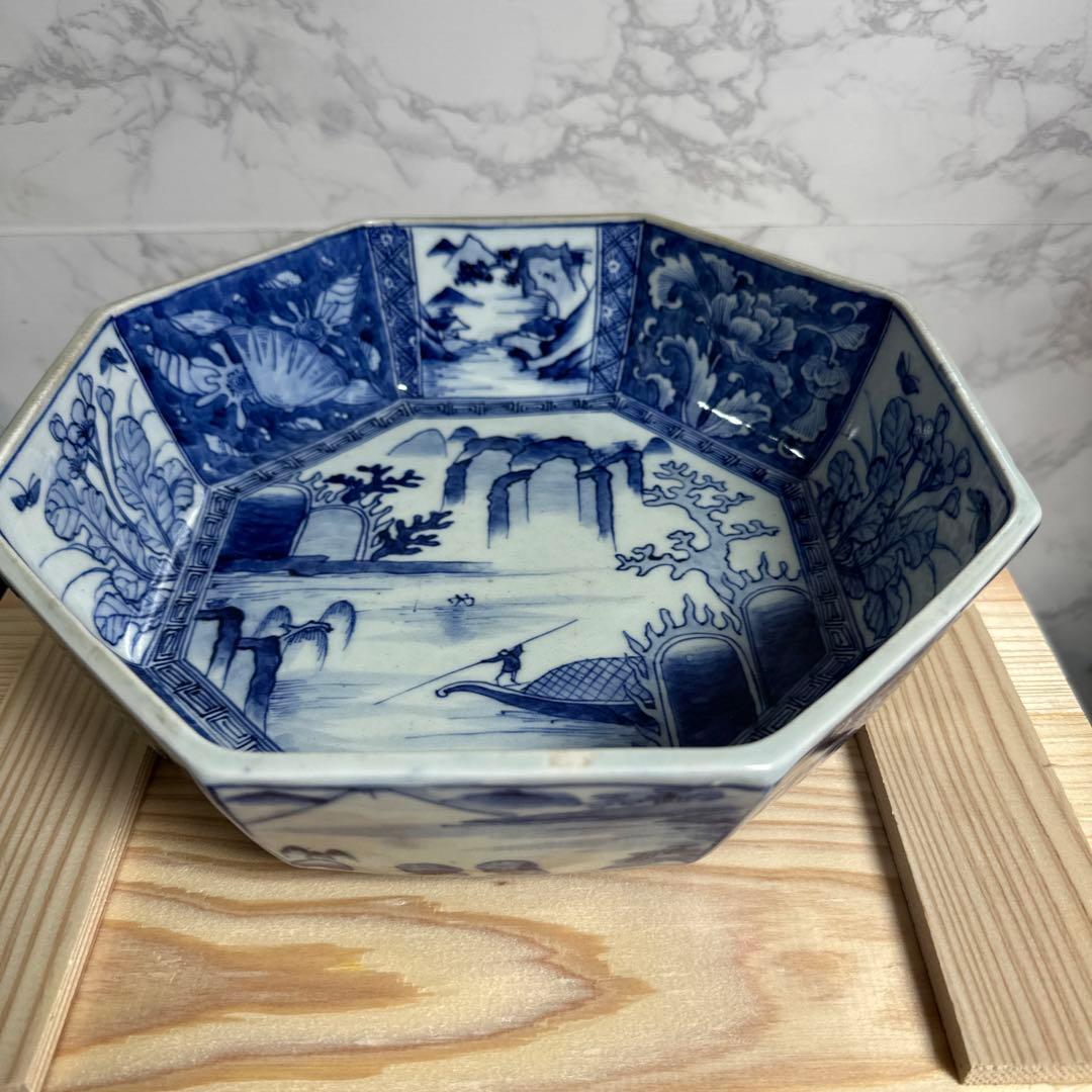 伊万里、八角、染め付け、大深鉢、箱付き。