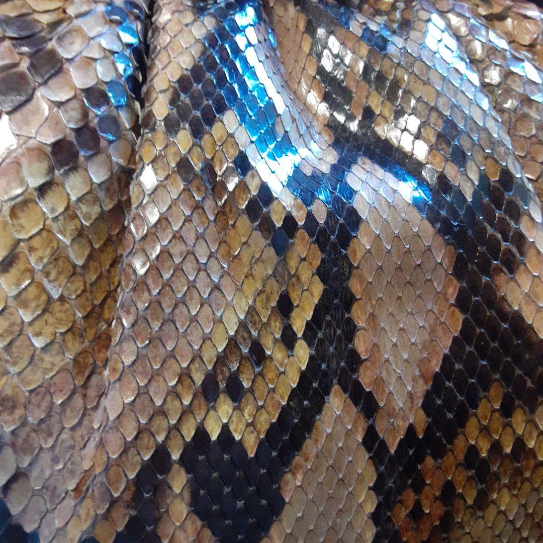 【新品未使用】ヘビ革 クラッチバッグ スネークパターン