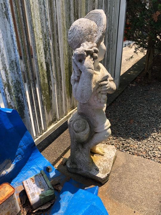 子どもの石像　ヨーロッパ　アンティーク　彫刻　石像