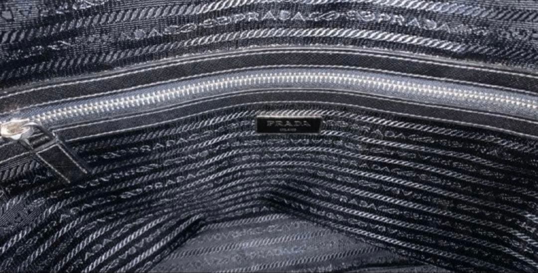 PRADA サフィアーノ レザー バッグ