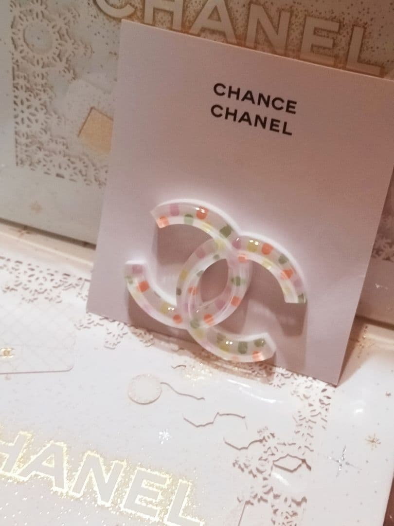 ❣️CHANEL♡CHANCE2019年ココマークマグネットブローチ❣️