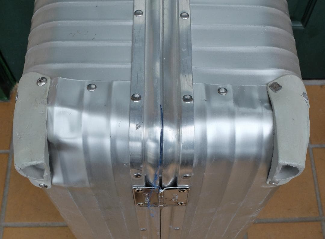 リモア 931.77『トパーズ』ジャンボ 2＋4輪プルタブ・ケース 104L