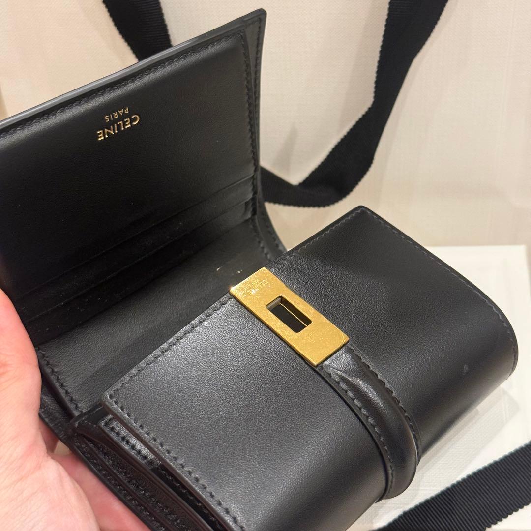 CELINE 財布 スモール トリフォールドウォレット 16（セーズ）