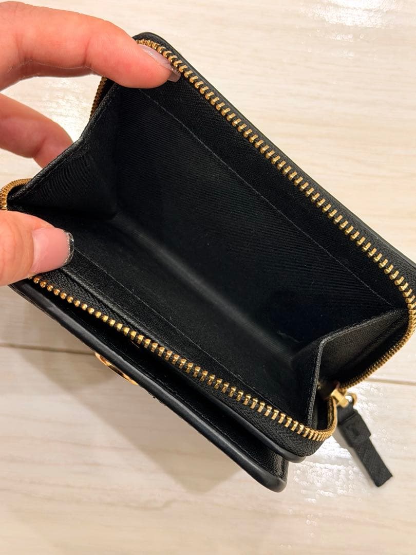 【正規品】Tory Burch二つ折り財布