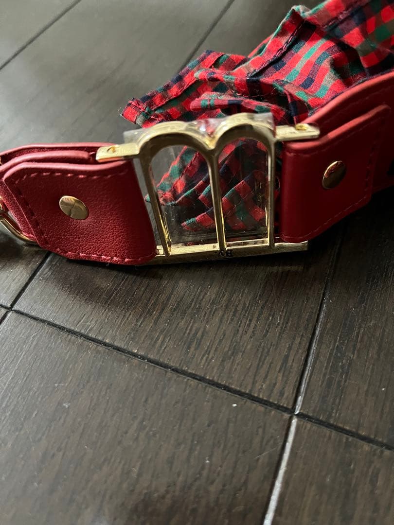 さっこです。♡ファミリア Bibiy ストラップ 赤♡