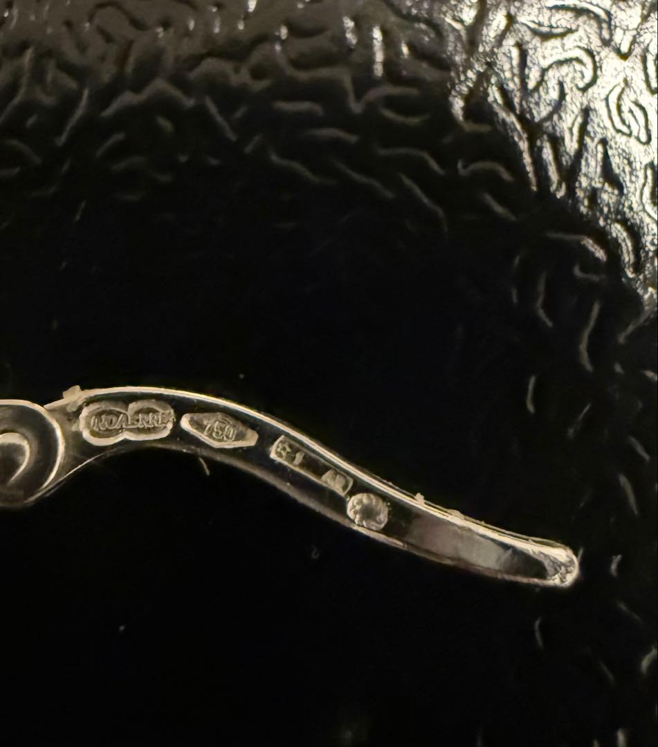 【専用袋あり】K18 WG 750刻印 Italy ウノアエレ　バンブーピアス