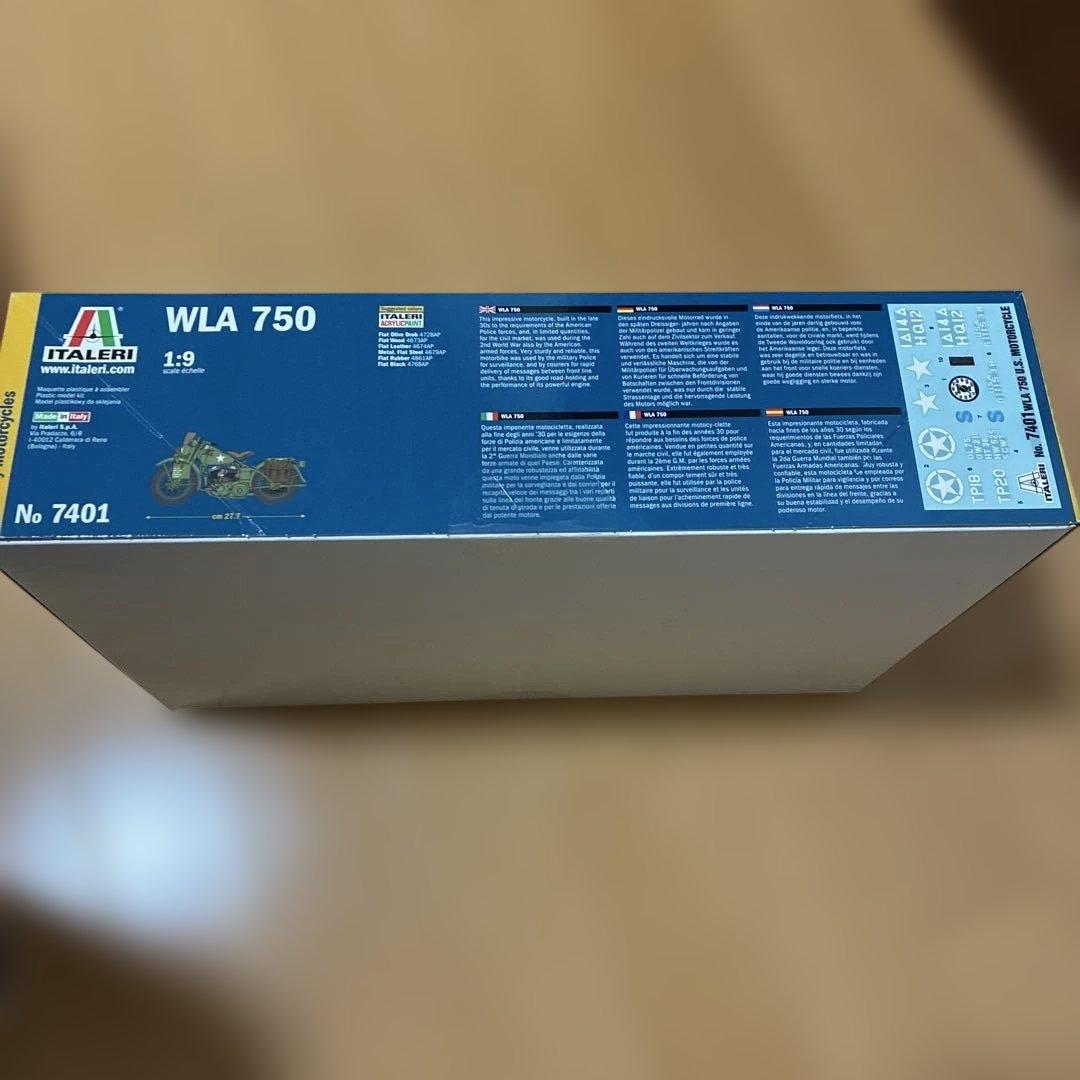 イタレリ 1/9 WW.II アメリカ陸軍 軍用バイク WLA 750 プラモ