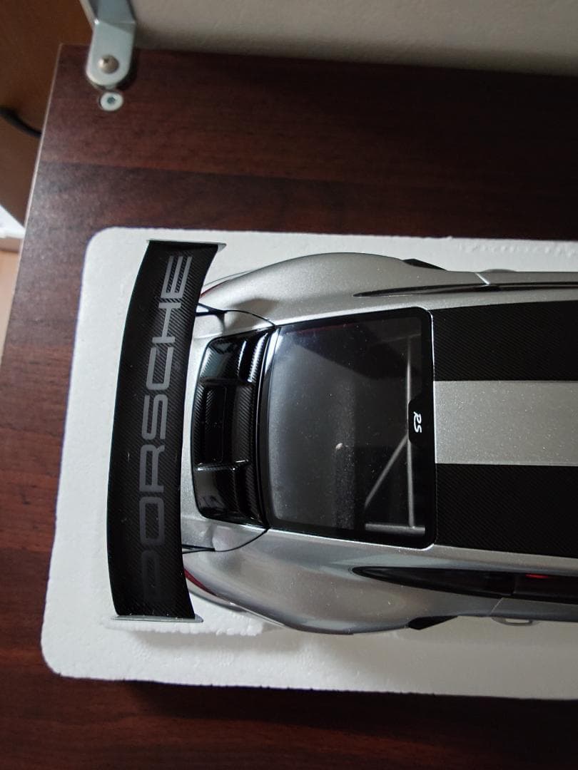 オートアート AUTOart 1/18 ポルシェ 911 991 gt2 rs