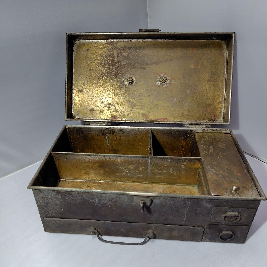 真鍮製収納ボックス 仕切り付き