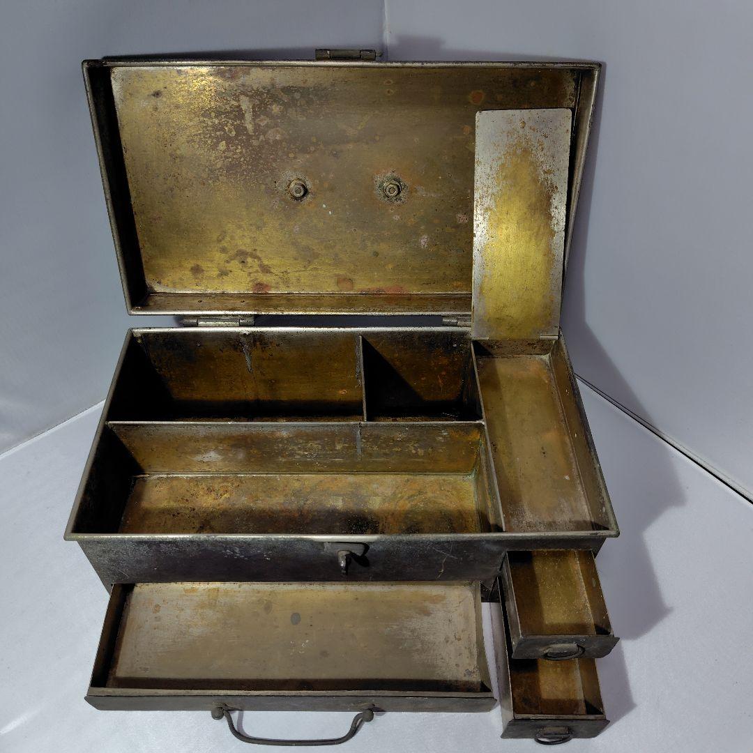 真鍮製収納ボックス 仕切り付き