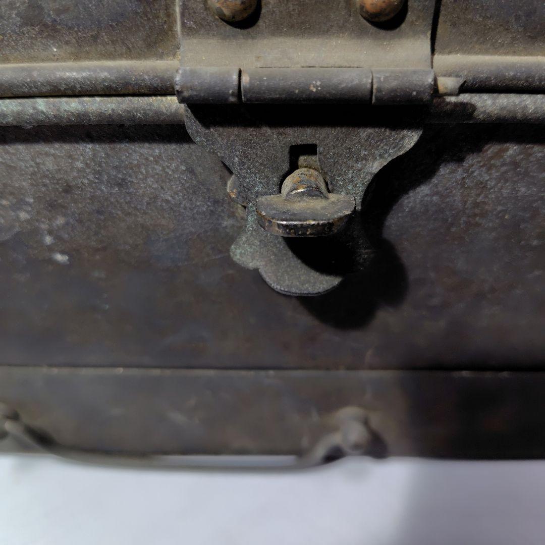 真鍮製収納ボックス 仕切り付き