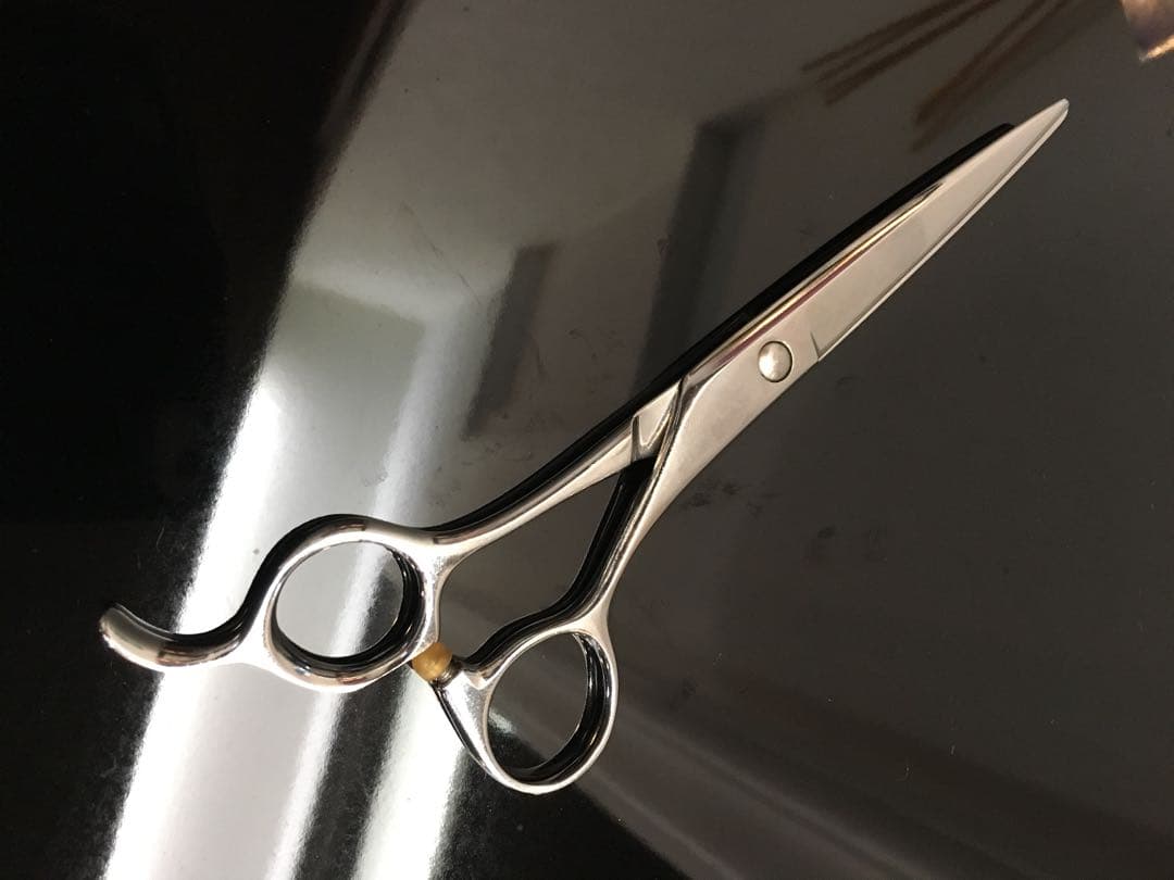 5.5インチ シザー 新品試し切りのみ 雷光