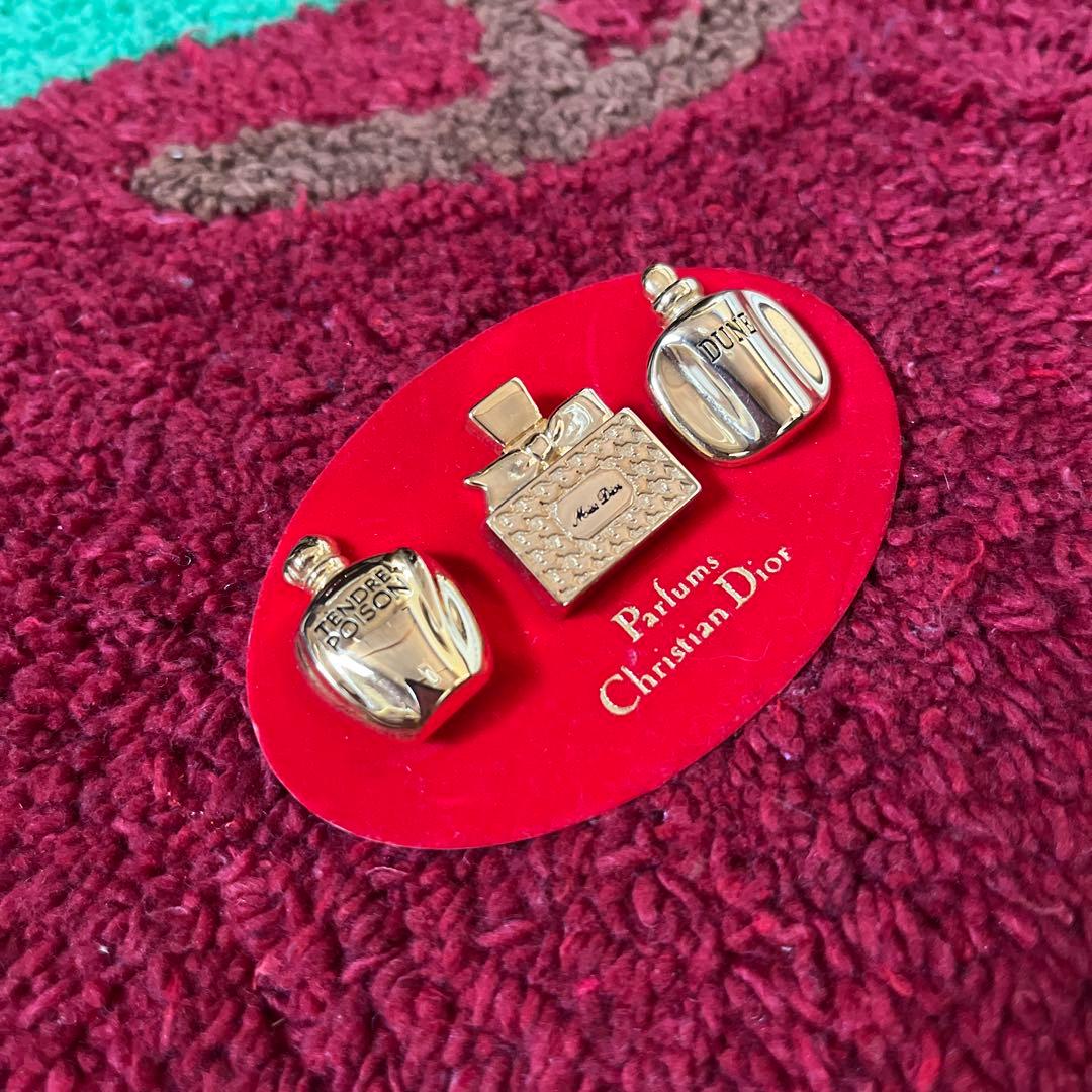 【正規品】クリスチャン・ディオール　香水瓶　ピンバッジ3個セット