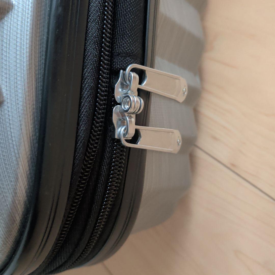 スーツケース samsonite　機内持ち込み