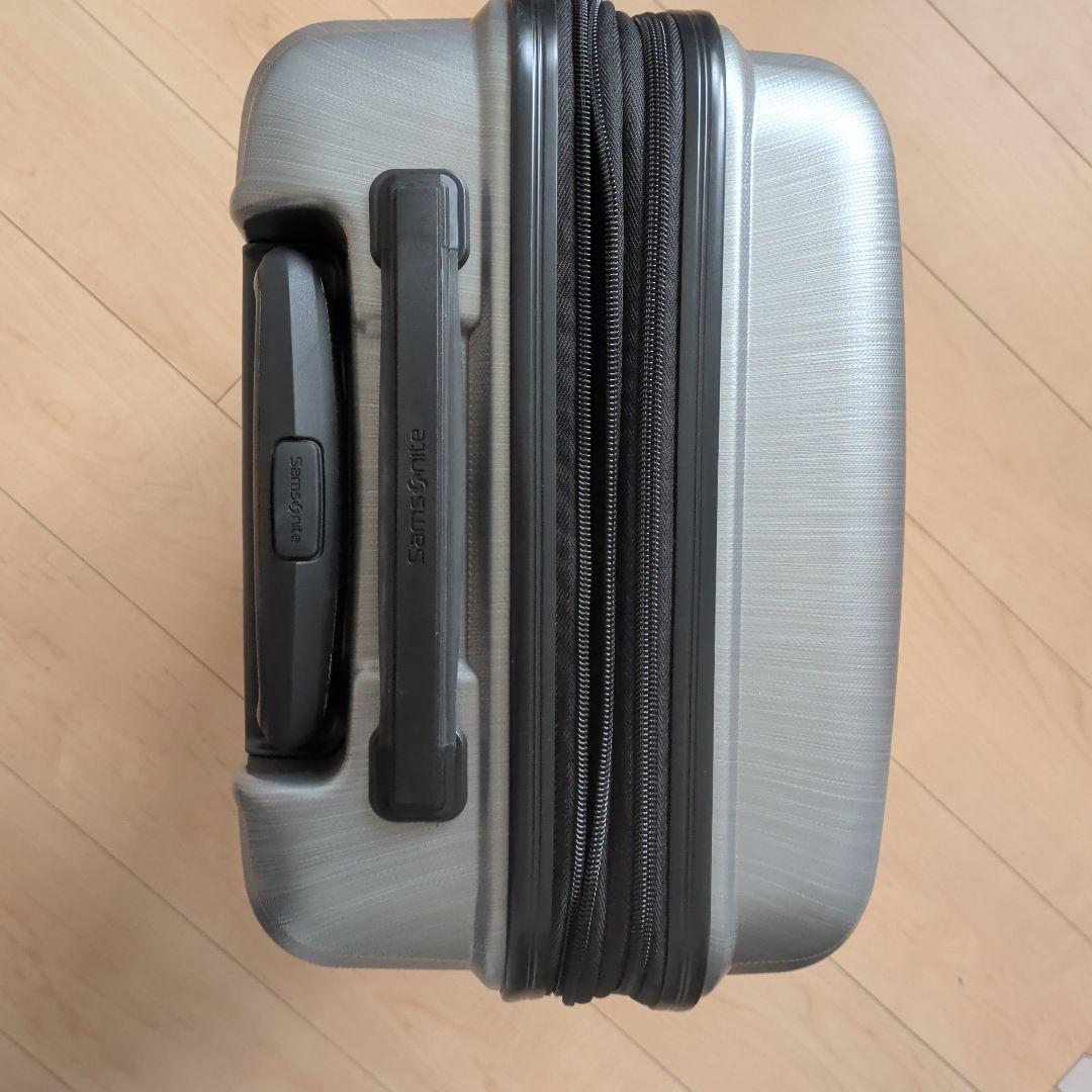 スーツケース samsonite　機内持ち込み